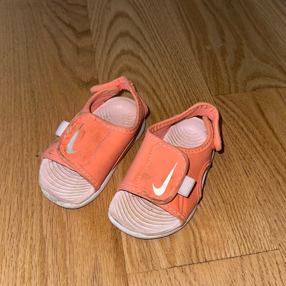 Toddler Nike sandals